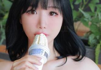 Addielyn(에디린)海边写真，透过壁纸看她那无敌的海岛妆！