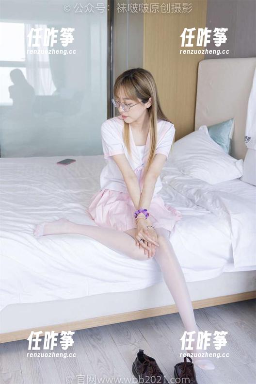 BoBoSocks袜啵啵 - 皮鞋大作战：稚予的高清写真，让我的鞋子开始了自我意识觉醒