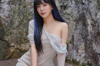 Dami(퀸다미)的ArtGraviaVol，下载的时候小心别摔了。