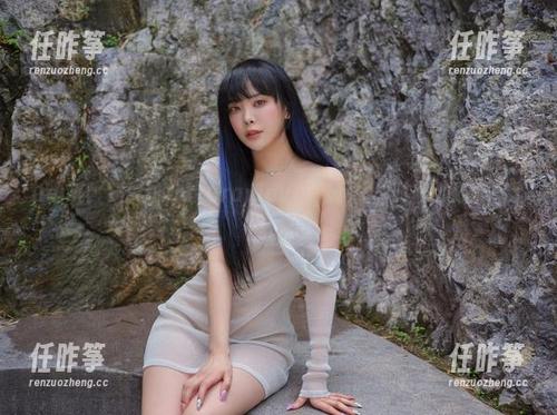 Dami(퀸다미)的ArtGraviaVol，下载的时候小心别摔了。