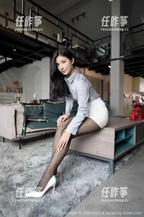 Feilin嗲囡囡-冯木木LRIS Feilin嗲囡囡 - 冯木木LRIS那件白衬衫,图片牵动着视线,分享一下我的小小羡慕。