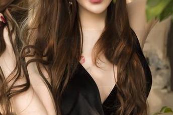 GIRLT果团网 - 来图库，瞻仰王婉悠与她的皮衣，高清也不过如此