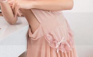 GIRLT果团网 - 这全套图包里的陈雅漫，护士扮相又有哪种可爱，你懂的。