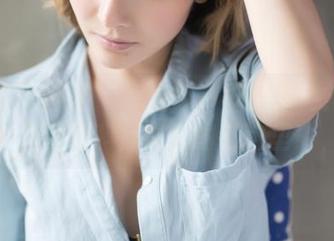 GIRLT果团网 - 想看不一样的清纯？黄歆苑的插科打诨套图在这里！