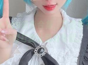 PoppaChan白色合集，白色真有魔力？这样打扮让我好奇呢。
