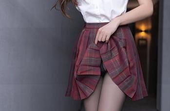 Xiuren秀人网 - 周慕汐baby写真：剧情中藏着不少小插曲，像极了我的日常。