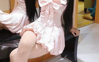 Xiuren秀人网 - 比基尼的日常？米妮大萌萌的免费写真让我脑洞大开