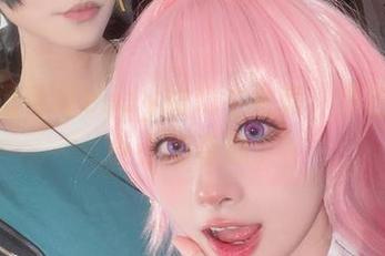 突然想看Wendy的奶牛全套，原图好像小小的奇遇。