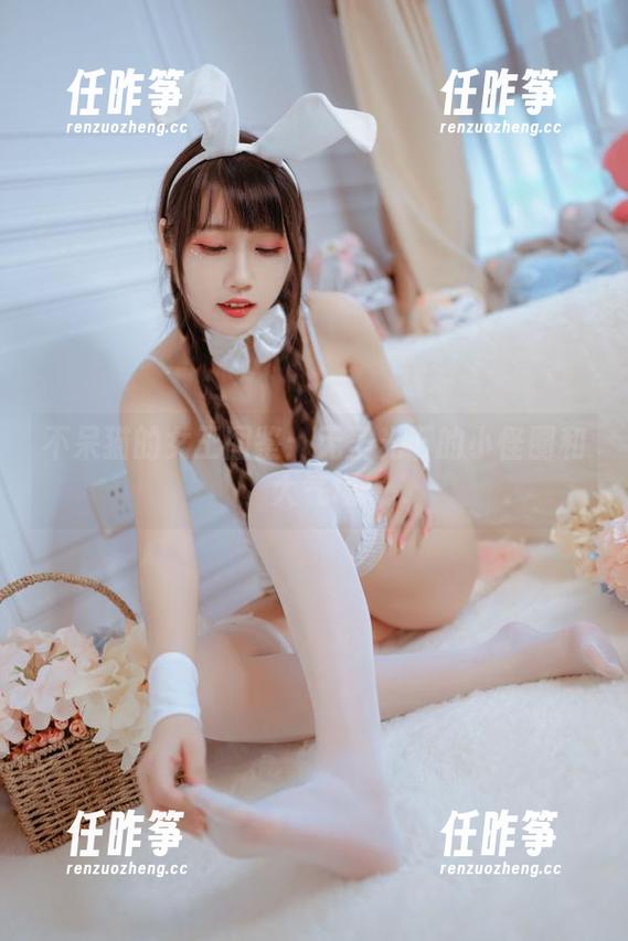 不呆猫的女王图鉴：无圣光下的小怪圈和大气场