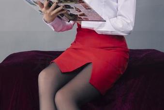 丽柜 - 凉儿的精选写真，泳衣穿得比我夏天的想法都大胆！