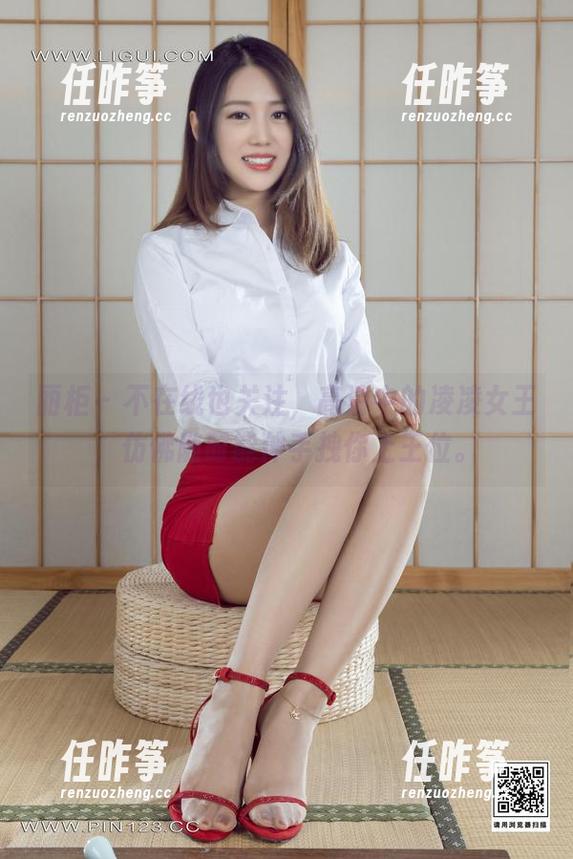 丽柜-凌凌 丽柜 - 不在线也关注,高清中的凌凌女王,仿佛随时能伸手拽你上王位。