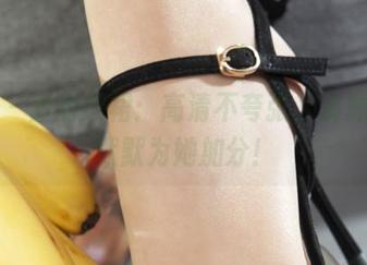 丽柜 - 甜甜红裙：高清不夸张，资源都在默默为她加分！