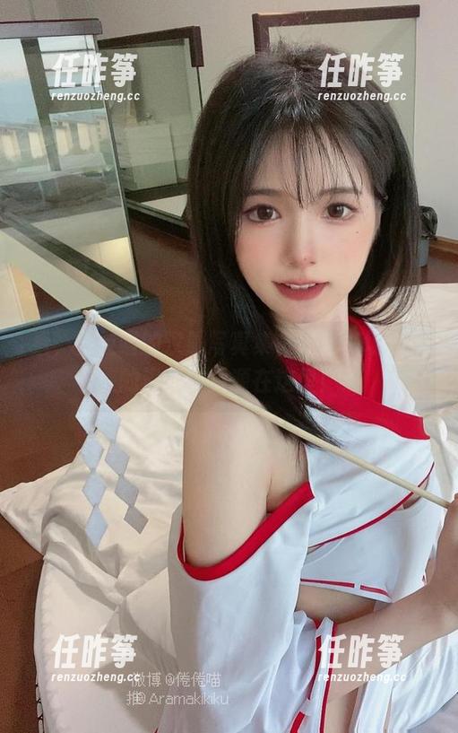 倦倦喵 看,倦倦喵的汉服写真集,像是一场温柔的漫步,资源在这里!