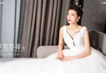 克拉女神 - 小芹吊带写真，全套灵感竟然来自我的旧衣柜。