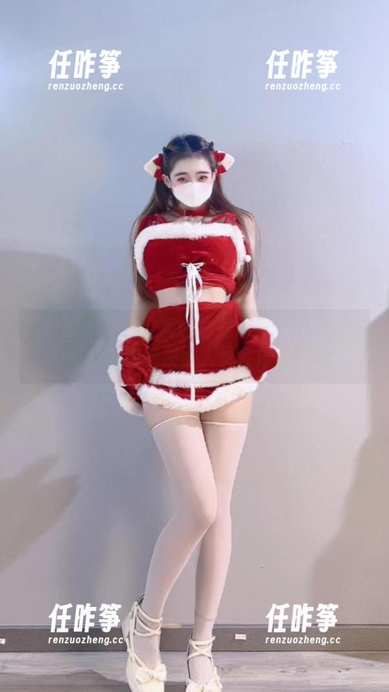 兔宝妮to 微密圈 - 在兔宝妮to的居家作品中:我开始幻想我的沙发比人更会摆pose。