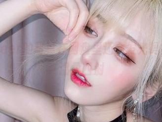 啾小妍Deer的写真在网盘里还会发光吗？当然，温柔四射