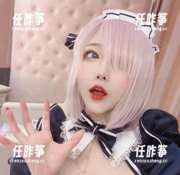制服魅惑—啾小妍如何在私房美图中玩转个性-任昨筝