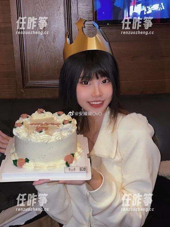 教室2戏精上线,安曜曜的私拍作品真让人忍俊不禁!-任昨筝 教室2戏精上线,安曜曜的私拍作品真让人忍俊不禁!-任昨筝