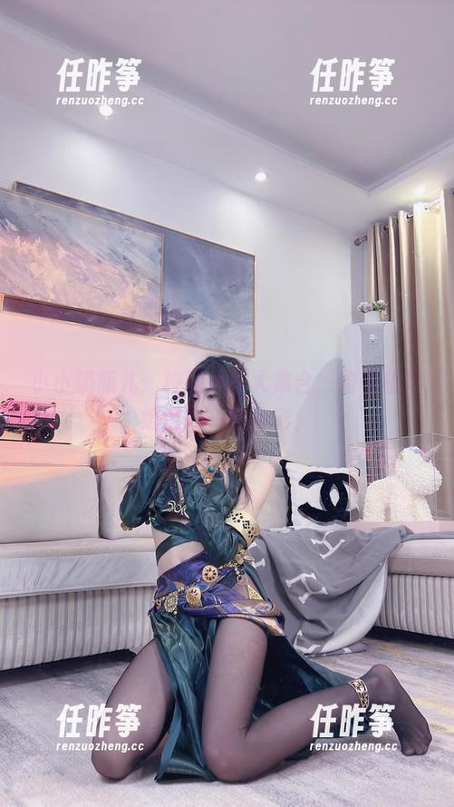 小小奶瓶儿 小小奶瓶儿:校园美图大集合,给手机壁纸增添一抹色彩!