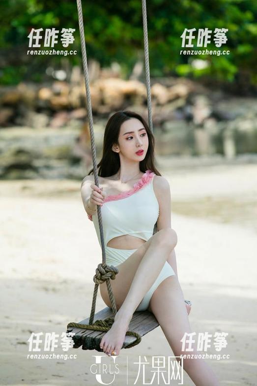 尤果网 - 图集里的王莹，女王风范外还有几分俏皮，真巧妙。