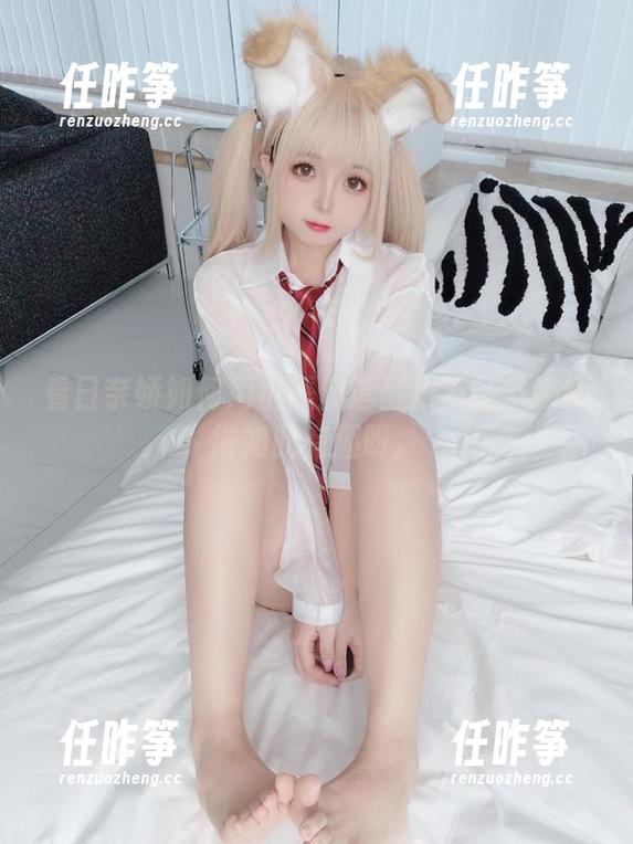 日奈娇 看日奈娇如何用小恶魔造型把万圣节演绎得如此有趣呀。
