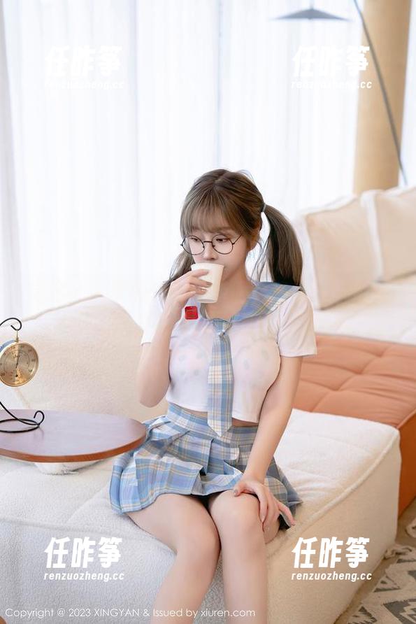 星颜社-李丽莎 星颜社 - 李丽莎的水手服合集:在蓝色制服下,我发现了一片海洋哟!