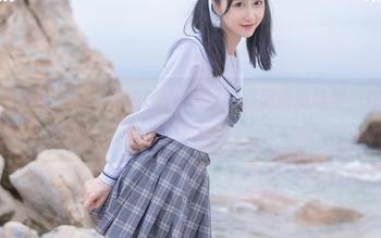免费咱们不客气，木棉棉OwO的水手服黑贞德造型，在美图里真迷人！