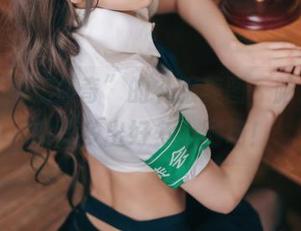 看到“杏仁曲奇”的礼服美图，脑海里一瞬间多出好多小剧场！