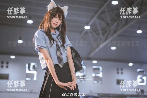 炸酱沐沐和她的裸足COS:这回证明了,拍照一定要素颜和素足!-任昨筝 炸酱沐沐和她的裸足COS:这回证明了,拍照一定要素颜和素足!-任昨筝