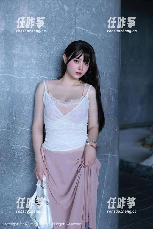 秀人网 - “大白兔吖”和服：啥时候也流行穿着吃糖了？下载这套作品集吧，真有意思。-任昨筝