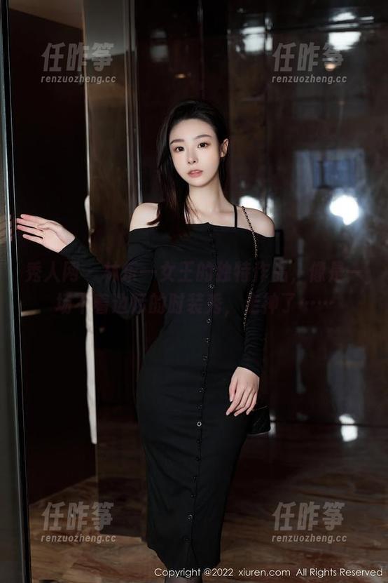 秀人网-林乐一 秀人网 - 林乐一女王的独特作品,像是一场不着边际的时装秀,走神了……