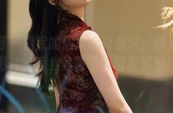 秀人网 - 温妮的居家即兴表演：新更新的图片，居然隐秘了个厨具派对！