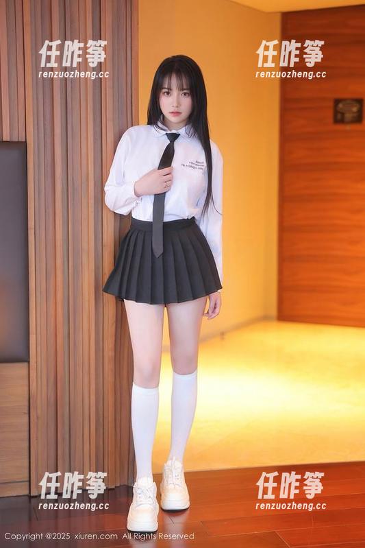 秀人网-黄婧GIGI 秀人网 - 最新套图到了,黄婧GIGI清纯得让人想多看几眼!