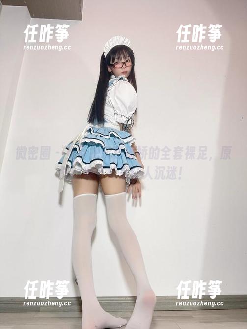 聂傲娇 微密圈 - 坐着把玩聂傲娇的全套裸足,原图的细节真是让人沉迷!