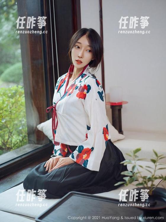 花漾show-张思允Nice 花漾show - 美足图集中的张思允Nice,这资源莫名让我想起了夏天的影子
