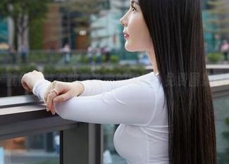 蜜桃社 - 就问你敢不敢看冰露的网袜？免费图集已经上线！