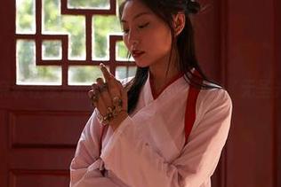 蜜桃社 - 木奈奈在泳池的美图，是我期待的‘无圣光’新高度！