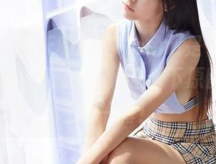 蜜桃社 - 今天的萌美Moemi是个‘牛人’，奶牛也不例外，得空看下原图，屁屁上那一幕！