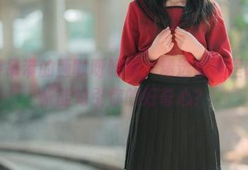 玩转吊带的西呱呀呀呀，精选套图里哪一帧能勾引你的好奇心？