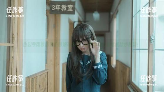 西园寺南歌的最新厨娘写真集，完美示范怎样优雅翻炒蔬菜！-任昨筝