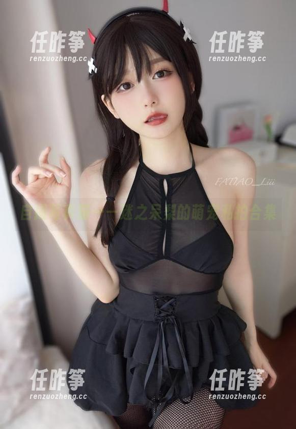 自撮写真猫——迷之呆梨的萌宠私拍合集-任昨筝