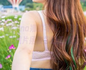 青豆客 - 尤Una娜的写真：职场装扮，一张照片拯救你的工作日