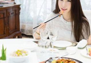 魅妍社 - 各位，Mieko林美惠子的圣诞私拍资源，简直是眼睛的节日！